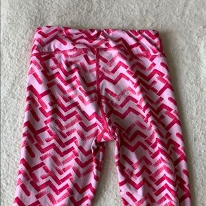 Girls Pink Pattern 90 degree leggings